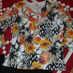 Top V-neck  3/4 sleeves SZ 2X